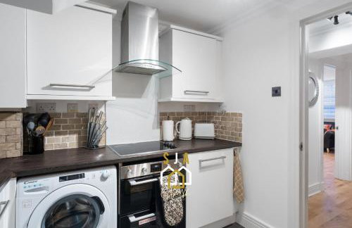 Crown Apartment - SJA Stays - Modern 2 Bed Apartment - Foto 7