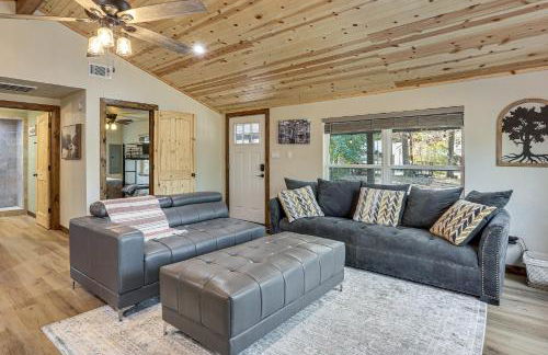 Fish Sam Rayburn! Secluded Cabin with Deck and Grill - Photo 9