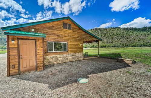 Serene Dolores Cabin with Patio and River Access! - Foto 22