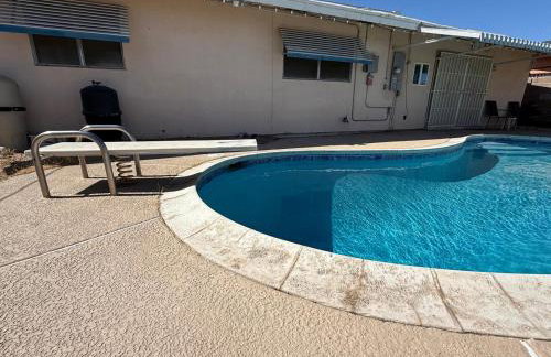Vintage Apt Private Pool Oasis Sleeps 6 5 Min DT - Foto 7