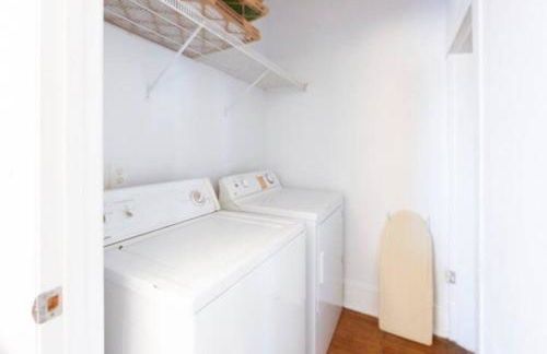 Modern 3BDR Retreat with Backyard Starland District - Foto 23