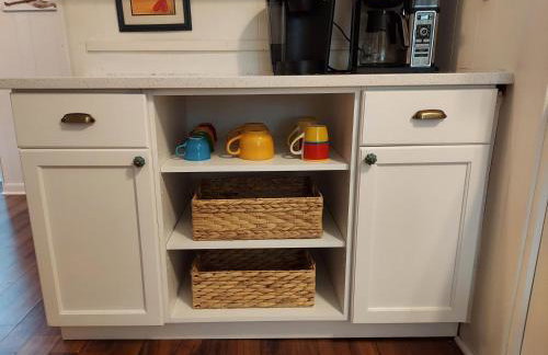 Dog Friendly-Short Walk to Beach-Canal Front-Screened Porch-Peaceful - Foto 44