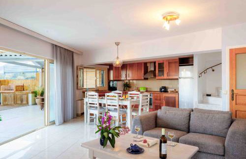 Salty Breeze - Photo 41