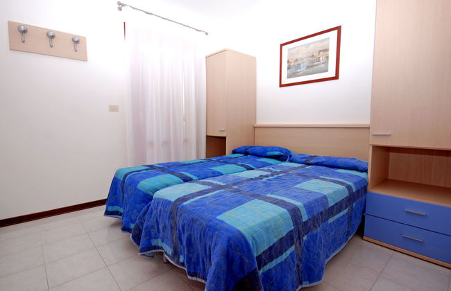 Holiday Village - Foto 13