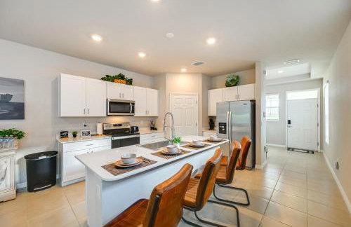 Near River & Parks: LaBelle Family Home w/ Patio - Photo 8