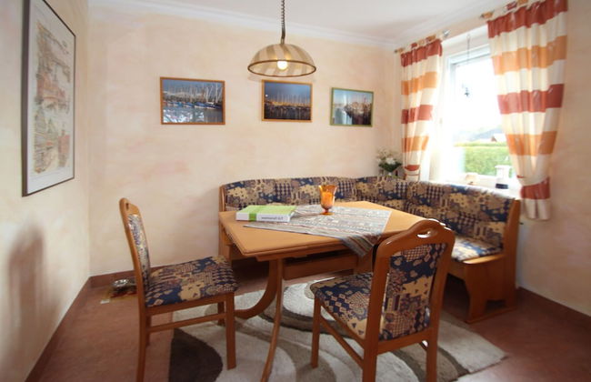 Bungalow in Berumbur Nahe Norddeich Strand - Photo 9