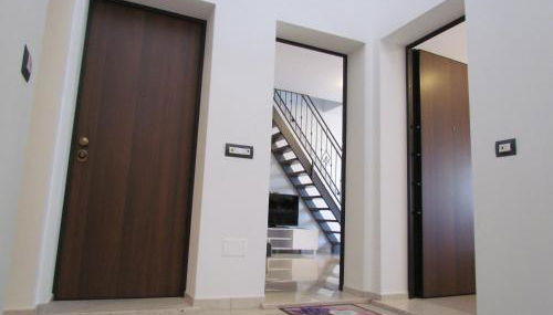 Siviero Apartments - Photo 5