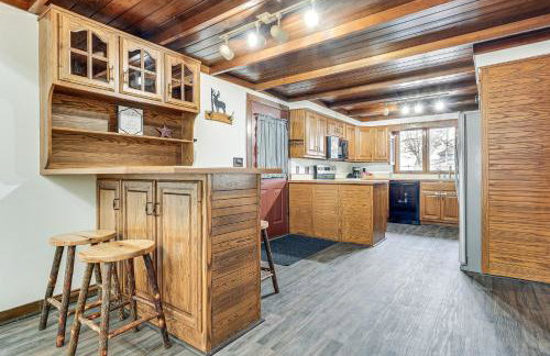 Woodburn Group Getaway Endless On-Site Fun! - Foto 9