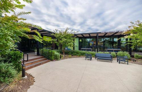 Marbella Lane - Elegant 5BR Home Rancho Mission - Photo 60