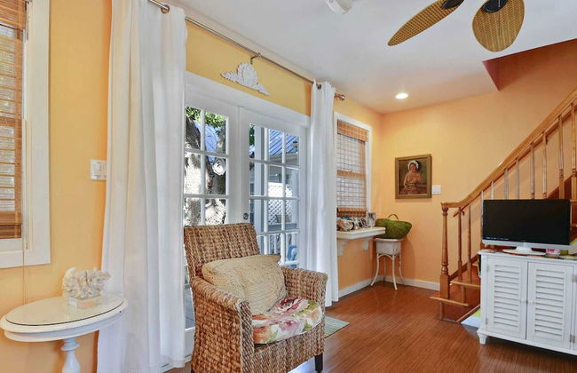 Tranquility by Avantstay Close to Duval St w/ BBQ & Shared Pool - Foto 6