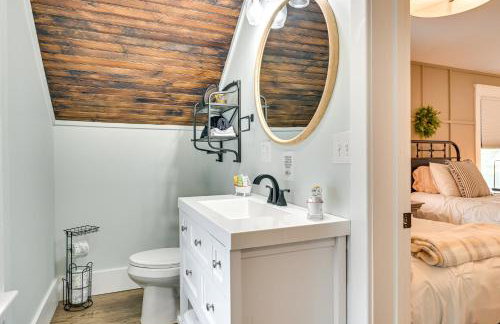 Family-Friendly Glens Falls Home with Sun Porch - Foto 28