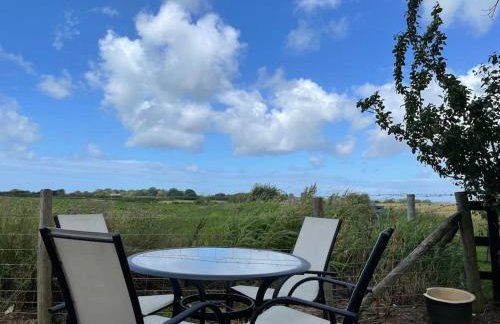 The Bungalow - Photo 80