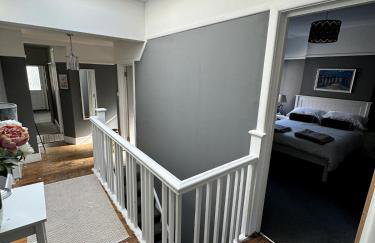 Canford Cliffs Apartment - Photo 5