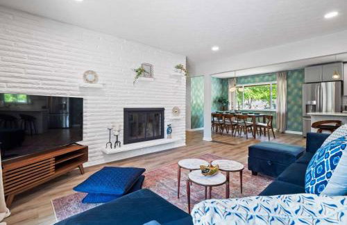 Spacious and Luxury Designed Ranch with Game Room - Foto 17
