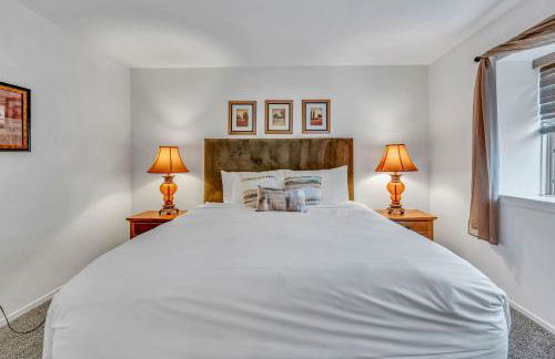 Modern 3BD -Walk to Lake & Beach - Foto 30