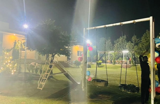 Gurugram Aravali Farmhouse - Foto 13