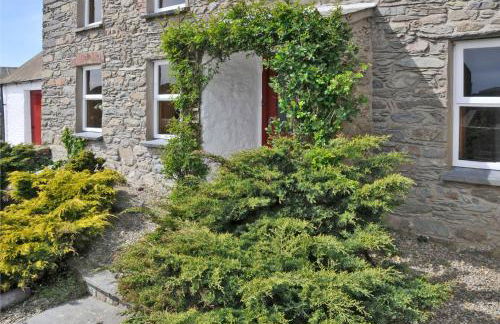 Treleddyn Farmhouse - Photo 12