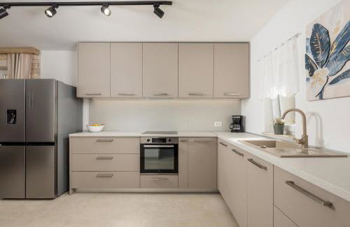 Romantic villa with pool, surrounded by nature - ID 2507 - by TRAVELER tourist agency Krk - Foto 28