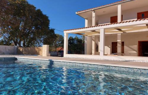 CHARMY LUNA holiday house with swimming pool - Foto 1