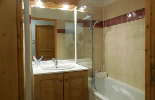 Ecrin des neiges vars appt 4 ou 6 personnes 100 mètres des pistes - Foto 9