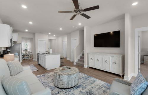 Sea Haven at Serenity - New large home with Golf Cart and game room just mins from Beach! - Foto 28