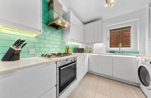 Azalea Apartment Home comforts by the river - Foto 14