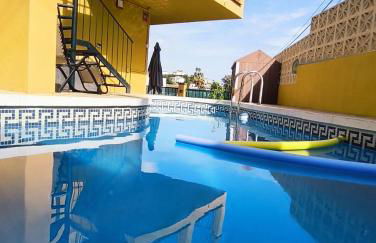 Paraíso del mar- Villa privada con piscina propia y vista al mar cerca de la playa - Photo 1