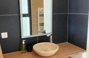 T2 vue sur le port jacuzzi terrasse et parking - Foto 29