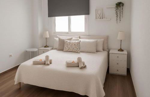 Escapada Deluxe con Wifi 2 Hab 2 Baños con Cocina & SmartTV cerca de Todo - Foto 12