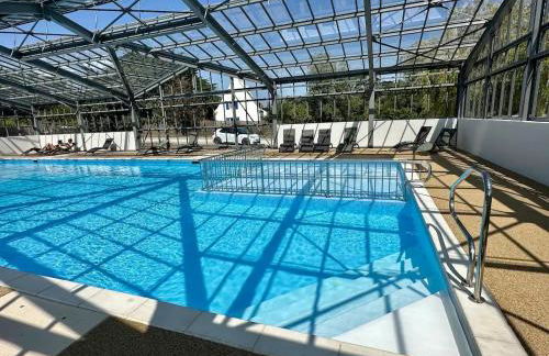 Cottage La Petite Bauloise - Piscine sous dôme - Parking - Foto 11