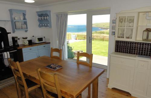 Driftwood Cottage - Photo 8