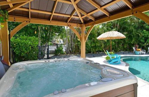 CANAL FRONT! Bring or rent a boat, near AMI/IMG. - Foto 2