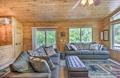 Big Lake Getaway with Private Beach and Fire Pit! - Foto 4