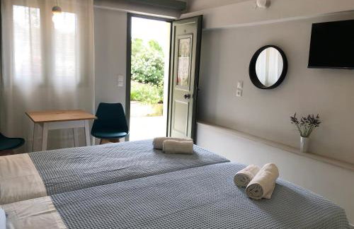 Despina Studios and Apartments - Photo 38