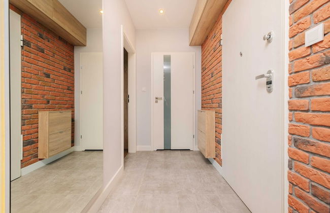 Stare Bielany 2-Bedroom Apartment - Foto 20