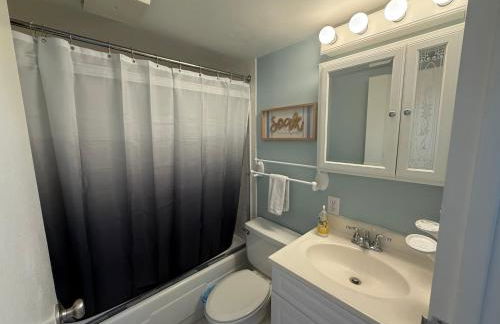 Oceanfront condo, ocean view and indoor pool - Foto 17