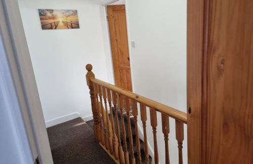 Entire 3 bedroom home with Parking in Welling, London, UK - Photo 21