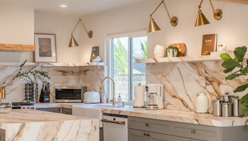 @ Marbella Lane - Vibrant & Chic Designer Home - Foto 2, dishwasher, minibar