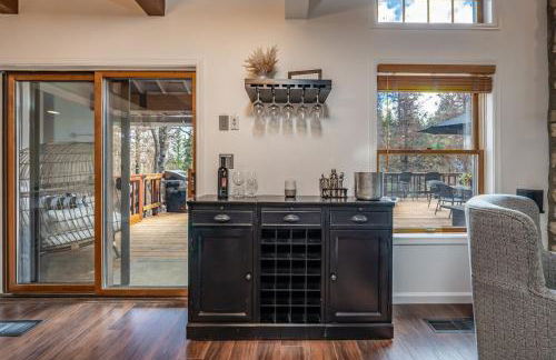 Creekside Cabin - Pup-Friendly with AC - Foto 14