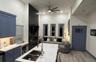 Perfectly located 2 bed/2 full bathroom/1 sofa bed - Foto 8