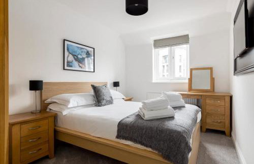 Magnolia House - Beautiful Townhouse in Old Town Poole - Photo 30