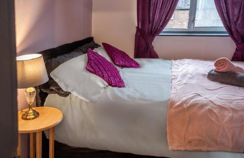 Stylish 3 bedroom Wigan House sleeps 7 - Foto 40