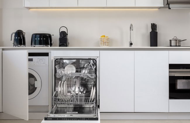 Staybridge Suites Dubai Financial Centre by IHG - Photo 28