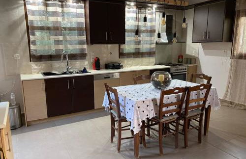 Rustic- Chic Villa in a Private Olive Grove - Filiatra - Foto 24