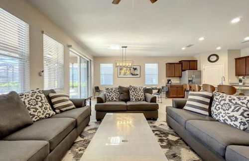 Solterra Resort Davenport FL Clubhouse Area - 7 Bedroom 6 Bath Home with Private Pool Spa - Lazy River 20 min from Disney - Foto 17