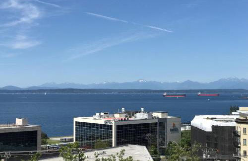 Top Floor Water View Oasis near Space Needle & Cruise - Foto 10