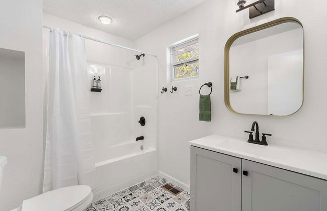 Tranquil Woods Retreat Branson - Photo 18