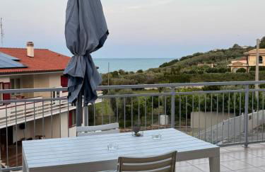 House with a terrace overlooking the sea - Foto 55