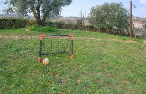 Amazing Home In Morrovalle With Wifi - Foto 19