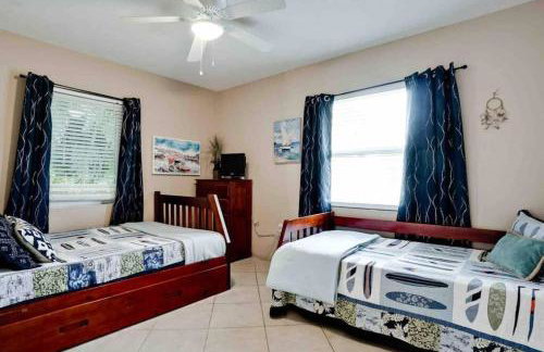 Great shape after Milton-Pool Home Wows! po - Photo 24